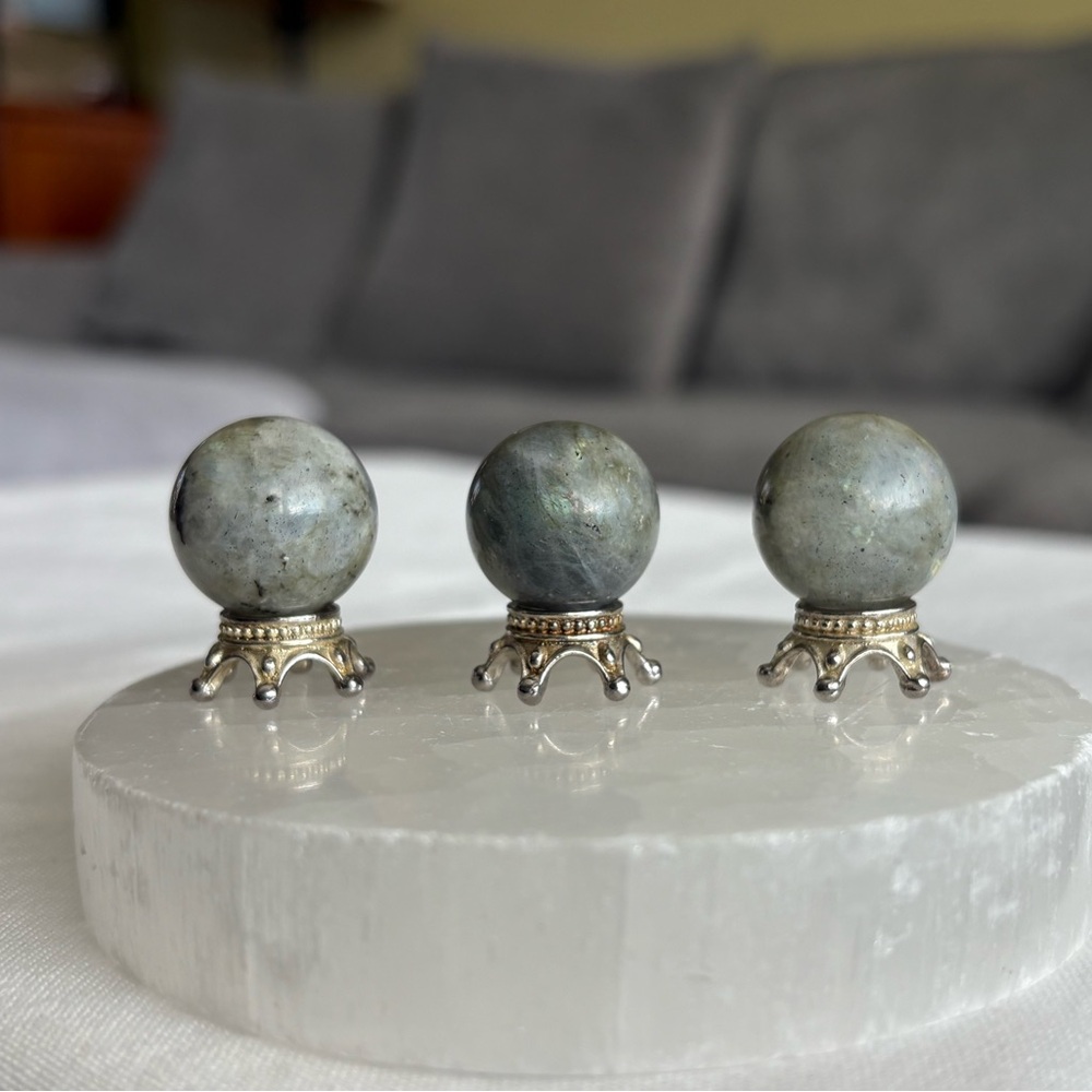 Mini labradorite sphere bundle